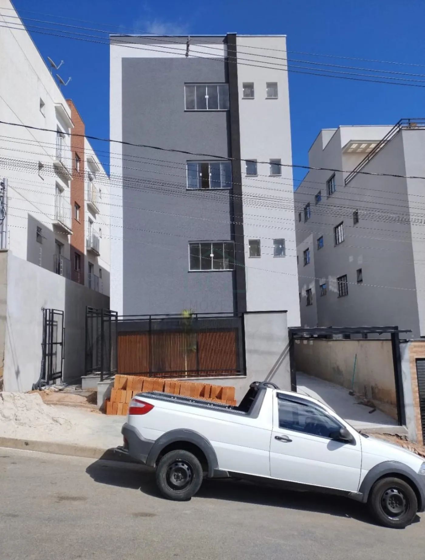 Apartamento à venda com 2 quartos, 55m² - Foto 1