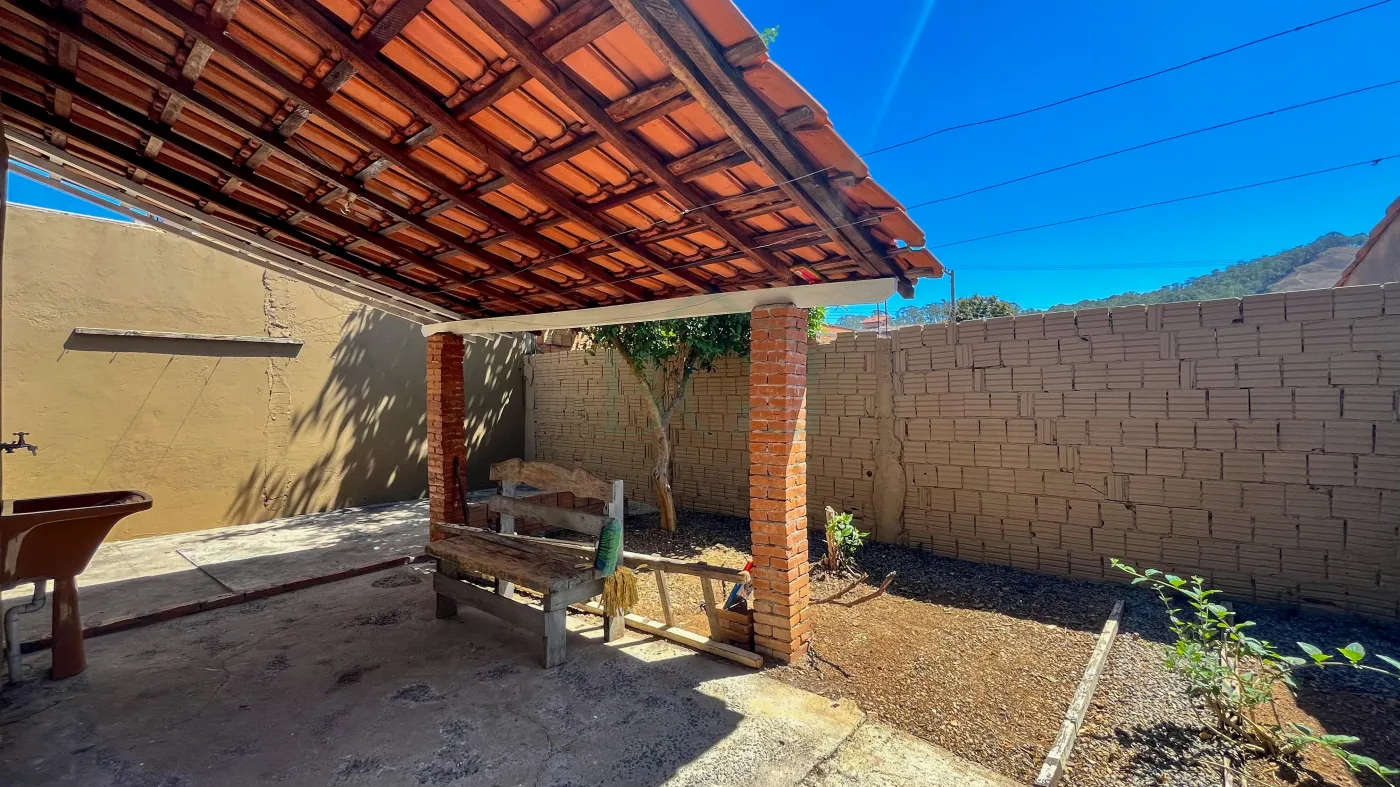 Casa para alugar com 3 quartos, 250m² - Foto 13