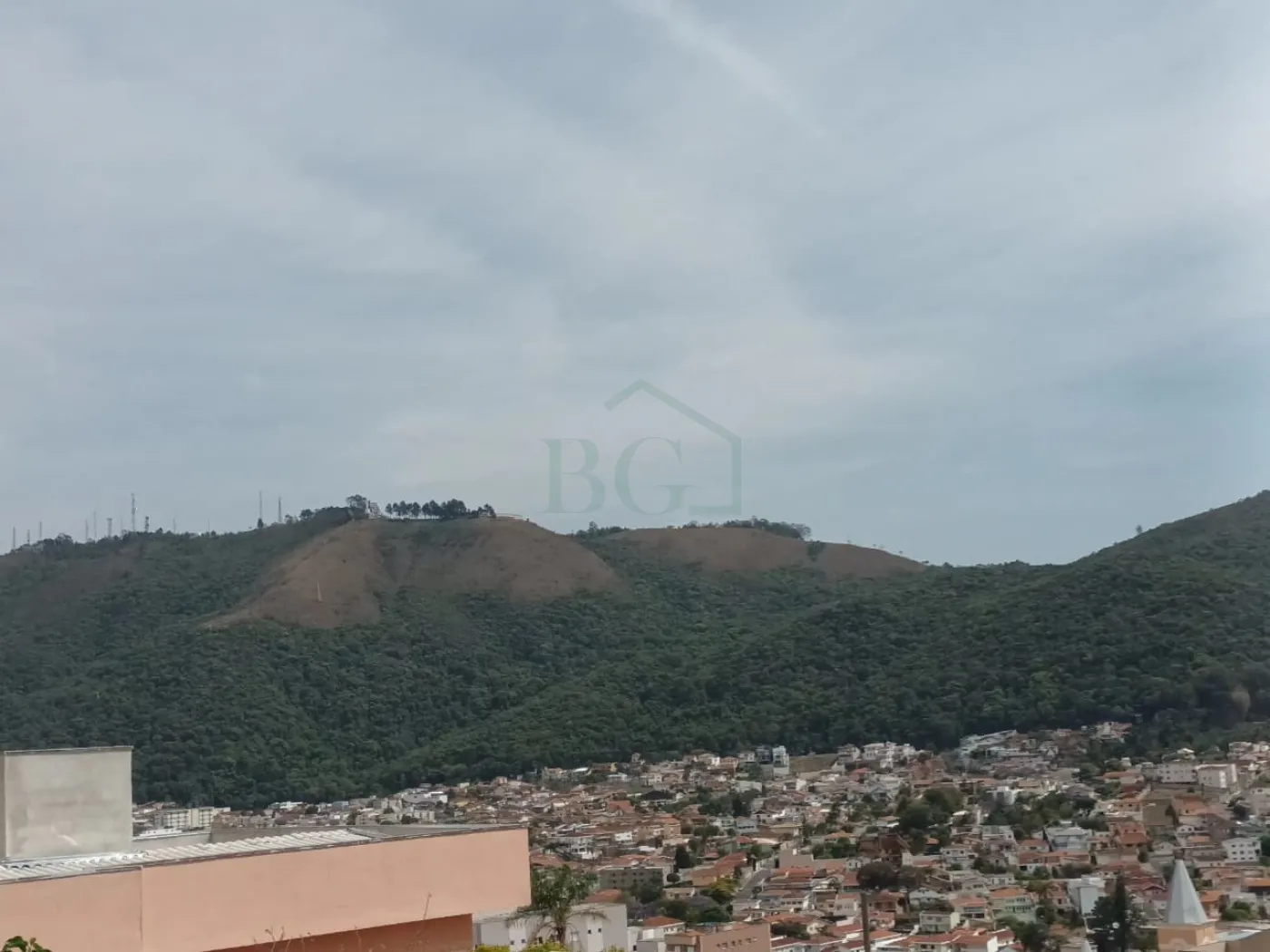 VISTA Comprar Casas / Padrão em Poços de Caldas R$ 590.000,00 - Foto 15