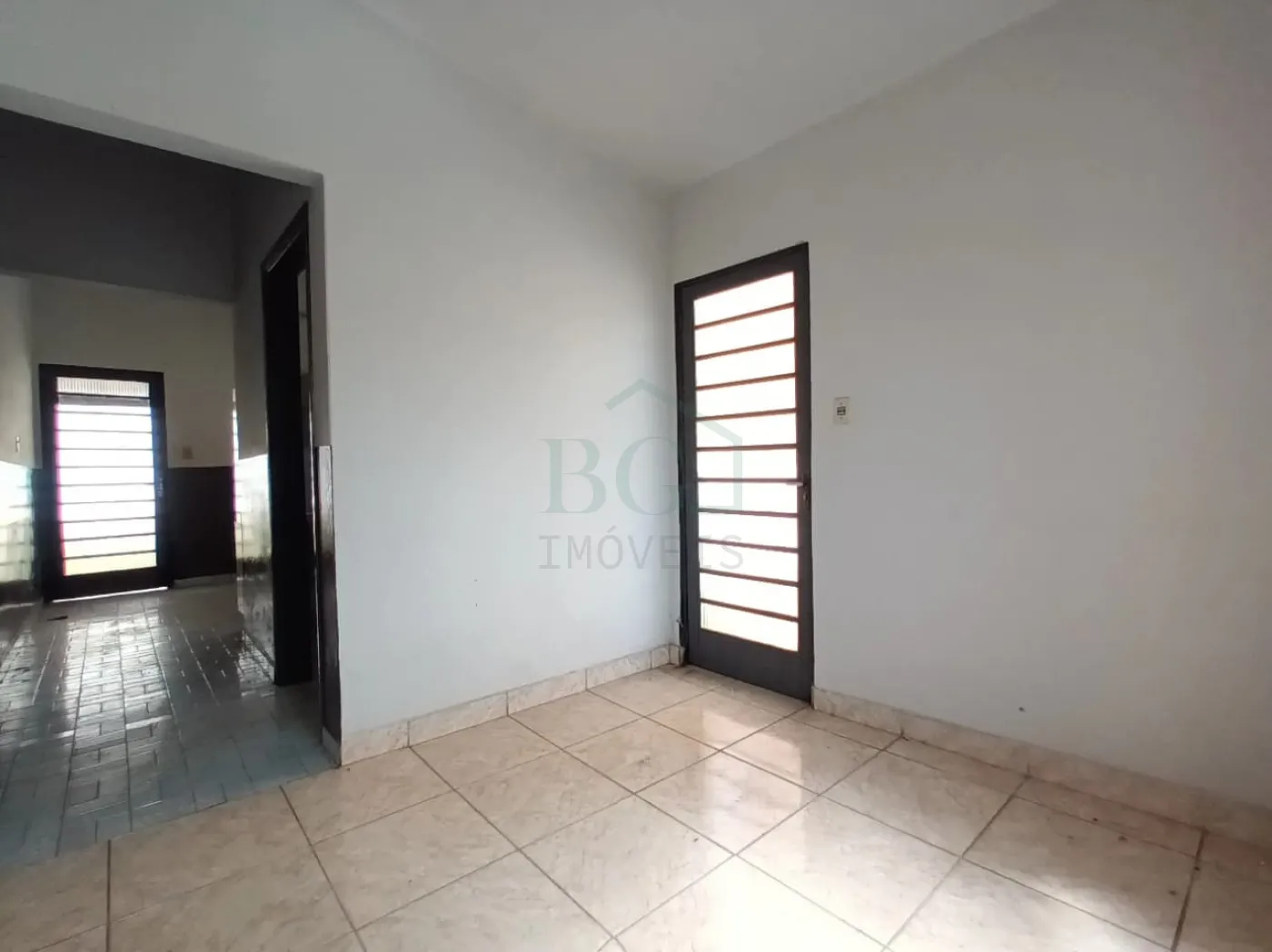 SALA E CORREDOR Comprar Casas / Padrão em Poços de Caldas R$ 590.000,00 - Foto 5