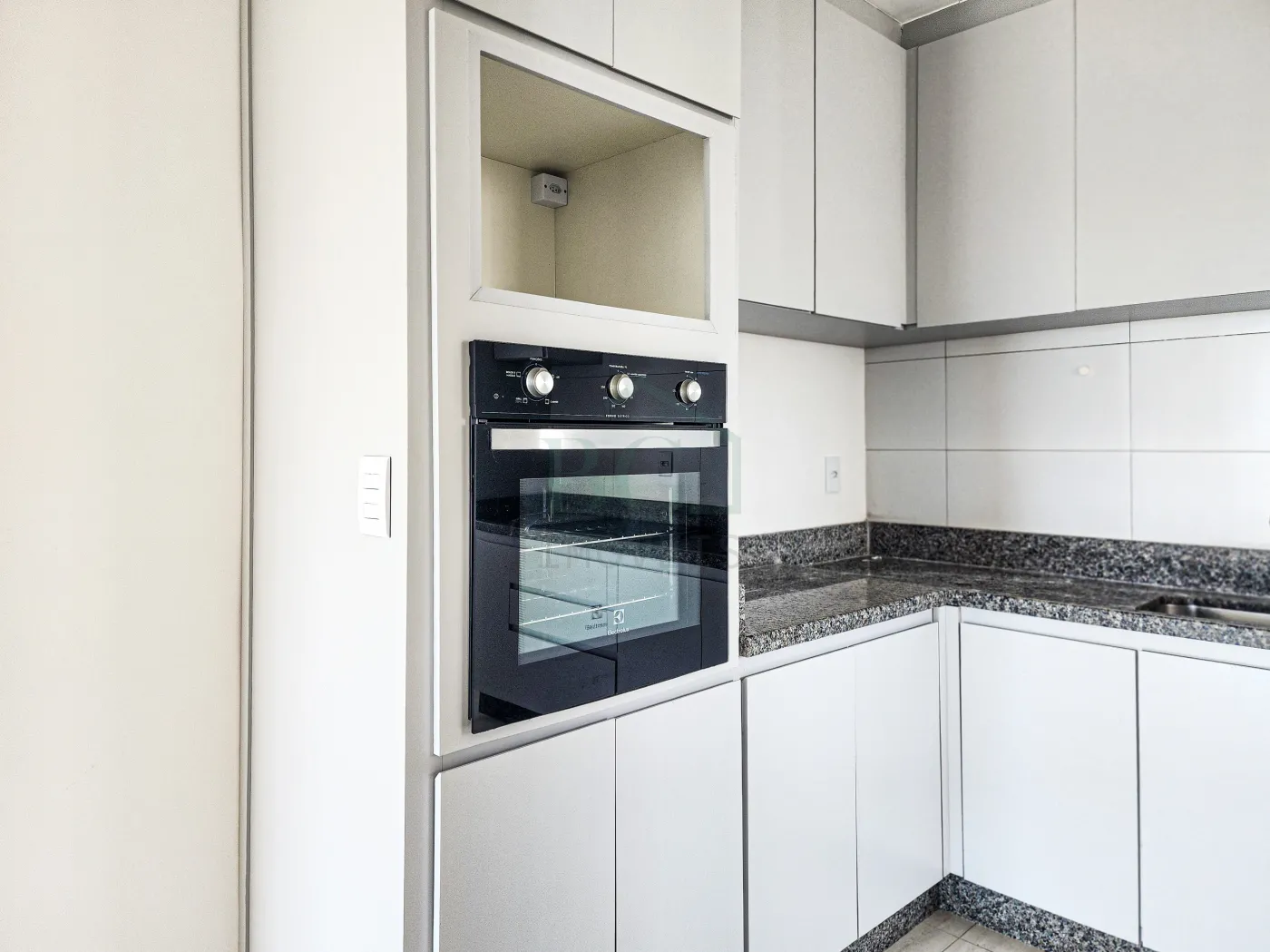 COZINHA Alugar Apartamentos / Padrão em Poços de Caldas R$ 1.600,00 - Foto 16
