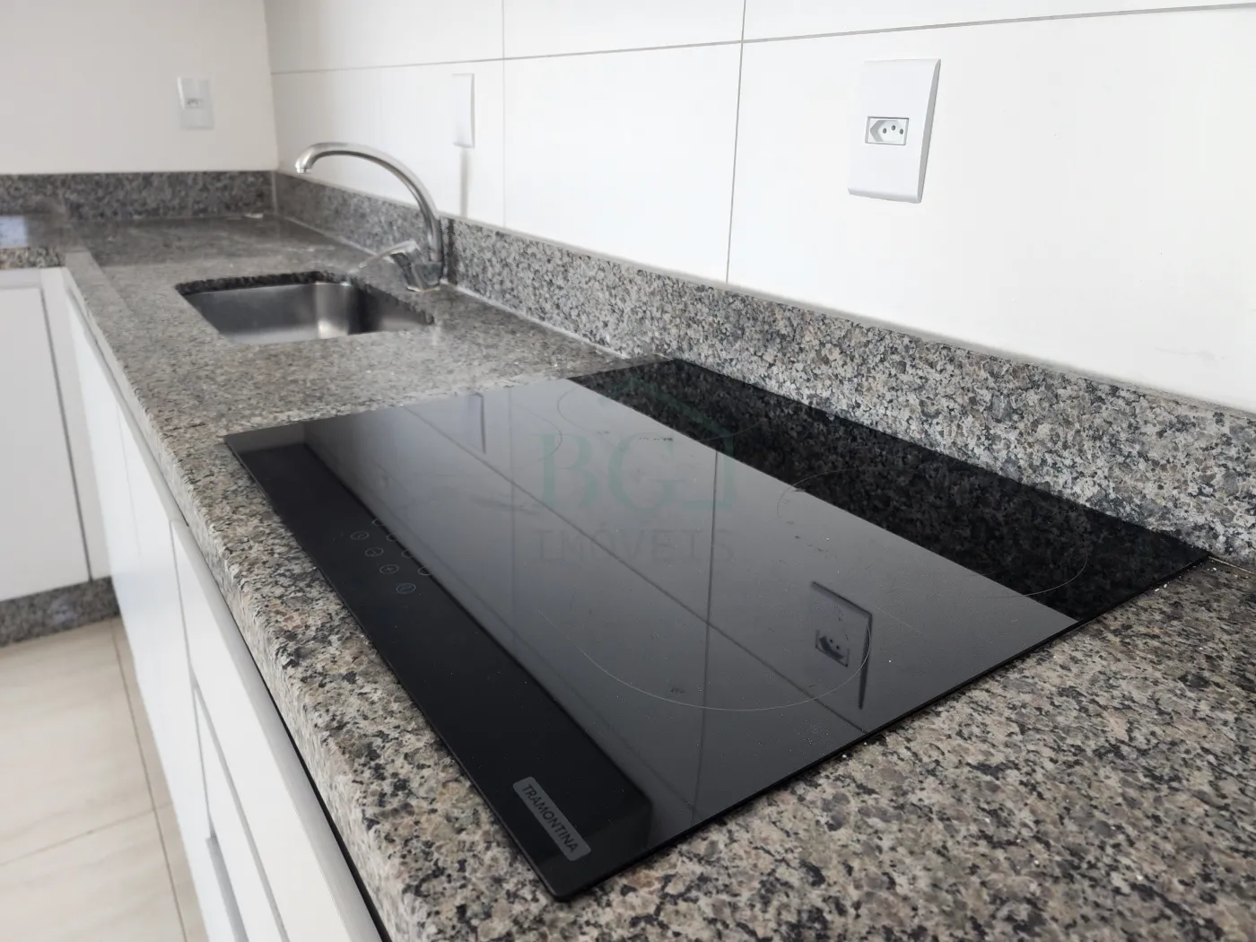 COZINHA Alugar Apartamentos / Padrão em Poços de Caldas R$ 1.600,00 - Foto 15