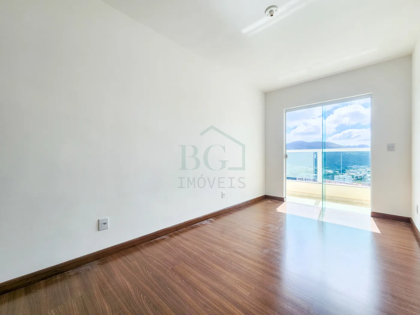 SALA Alugar Apartamentos / Padrão em Poços de Caldas R$ 1.600,00 - Foto 2