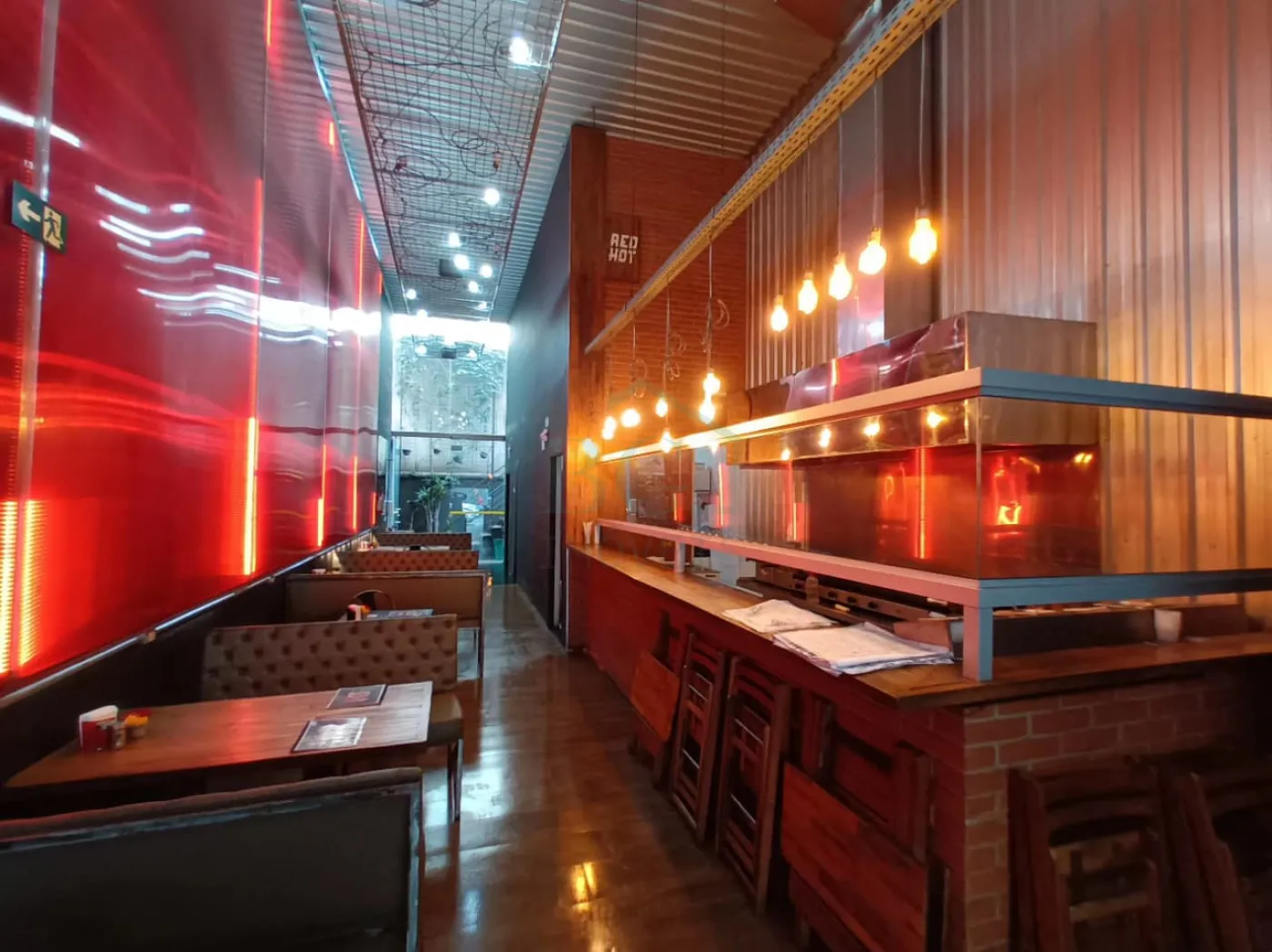 SALÃO E DIVISÃO DA ÁREA DE PRODUÇÃO Comprar Comercial / Padrão em Poços de Caldas R$ 130.000,00 - Foto 2