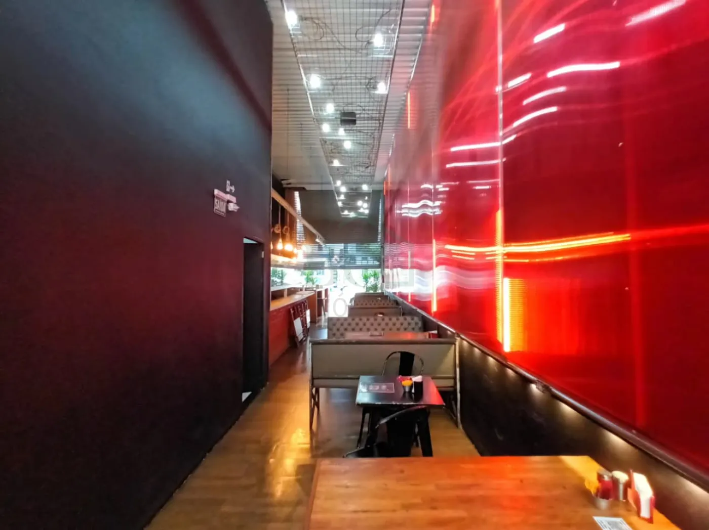 SALÃO VISTO DOS FUNDOS Comprar Comercial / Padrão em Poços de Caldas R$ 130.000,00 - Foto 5