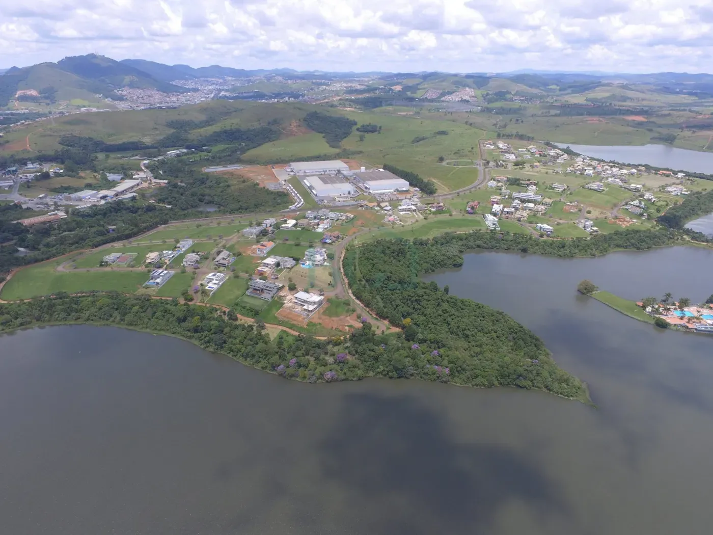 Comprar Terrenos / Loteamento em Poços de Caldas R$ 850.000,00 - Foto 4