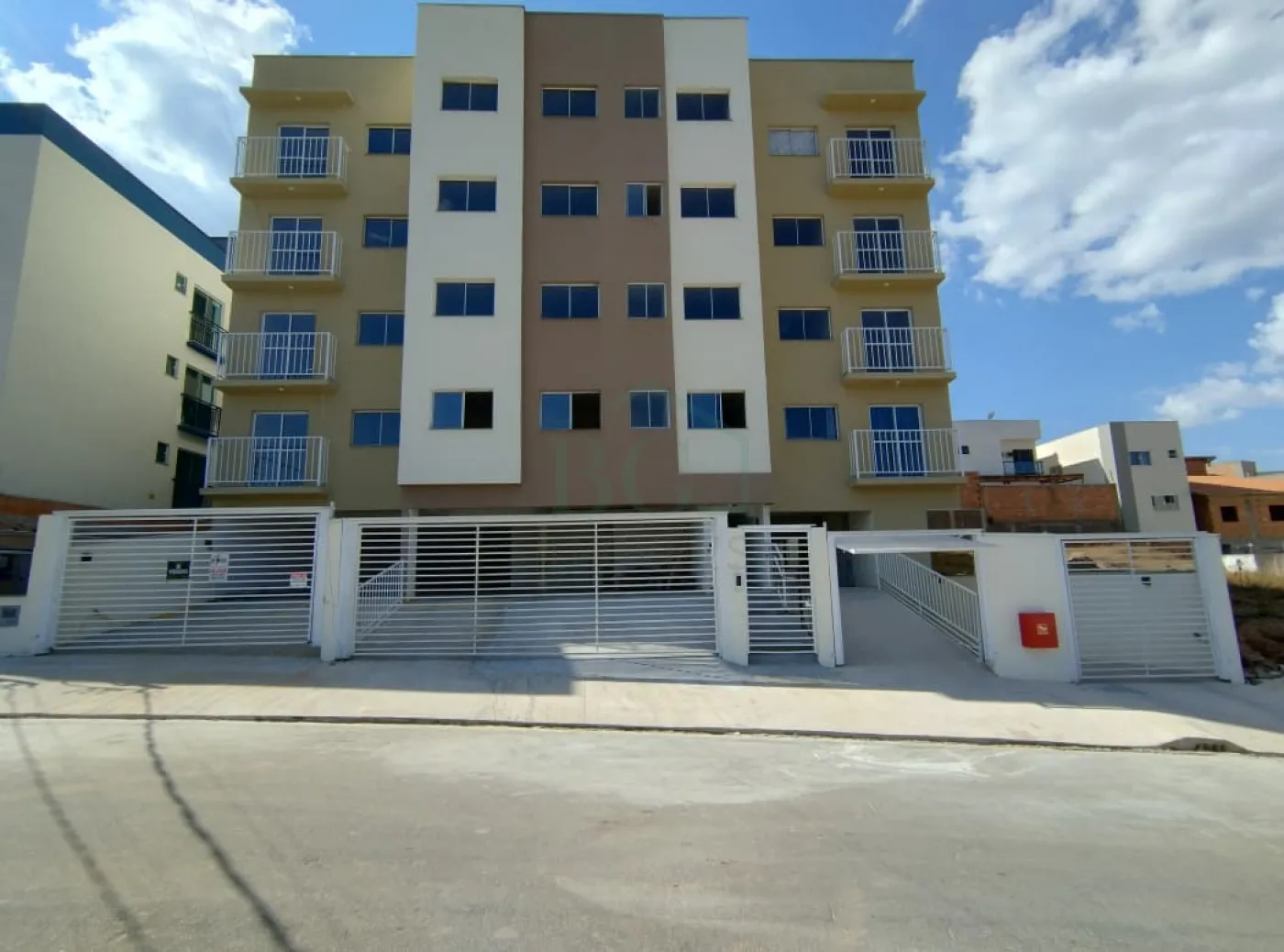 FACHADA Comprar Apartamentos / Padrão em Poços de Caldas R$ 280.000,00 - Foto 1