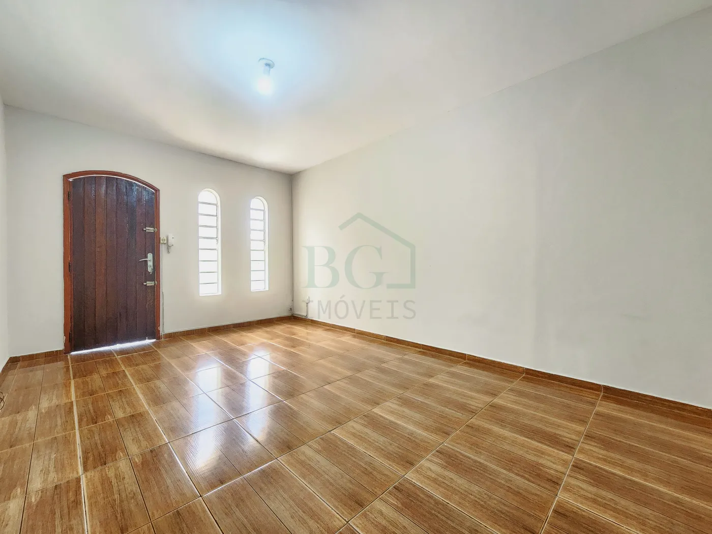 SALA Alugar Casas / Padrão em Poços de Caldas R$ 2.500,00 - Foto 4