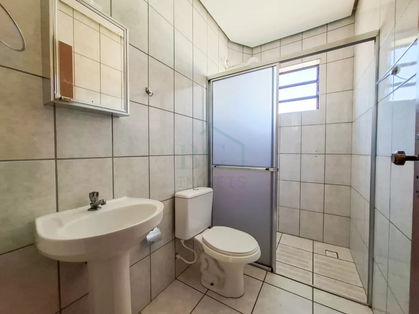 BANHEIRO SOCIAL Alugar Apartamentos / Padrão em Poços de Caldas R$ 1.400,00 - Foto 10