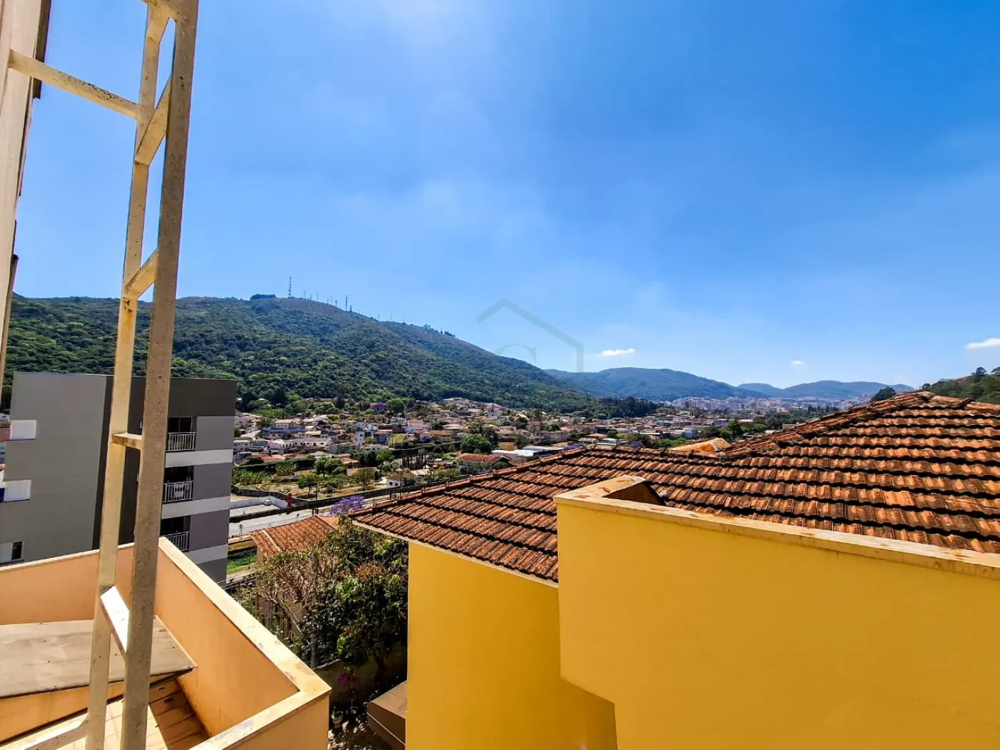 VISTA Alugar Apartamentos / Padrão em Poços de Caldas R$ 1.400,00 - Foto 12