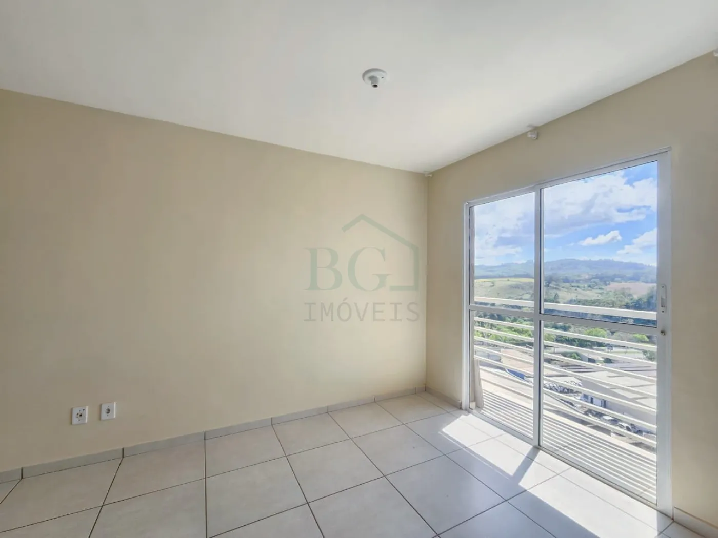 SALA Alugar Apartamentos / Padrão em Poços de Caldas R$ 700,00 - Foto 4