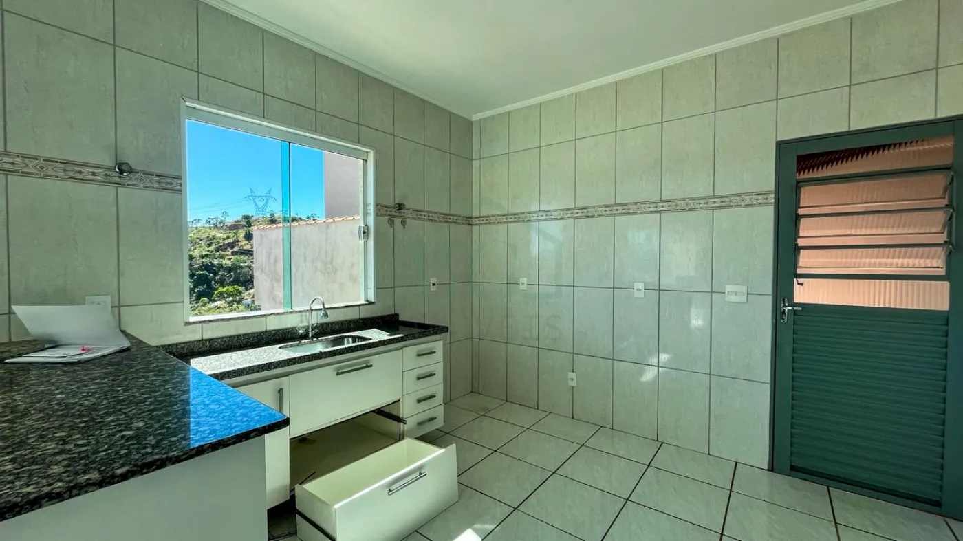 COZINHA Alugar Casas / Padrão em Poços de Caldas R$ 2.100,00 - Foto 10