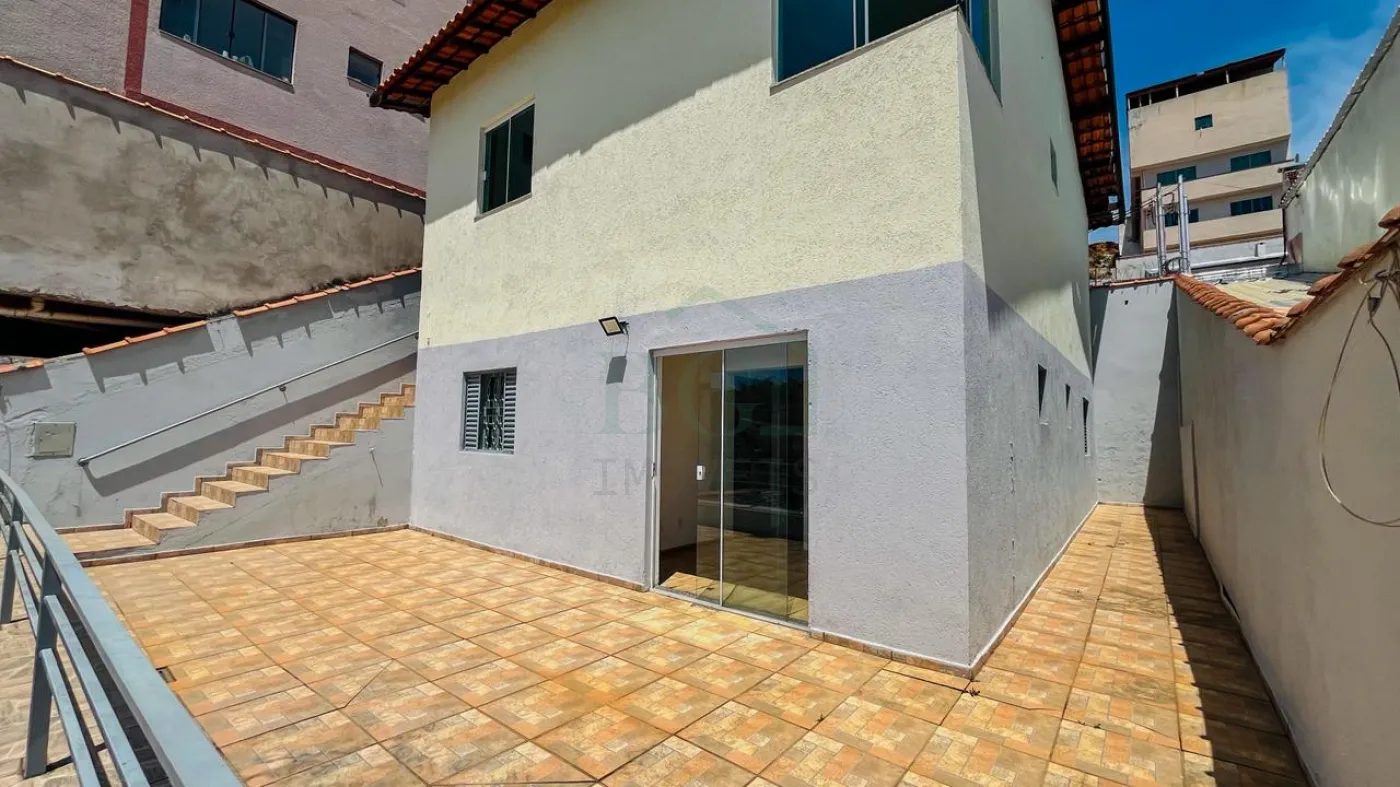 ÁREA EXTERNA Alugar Casas / Padrão em Poços de Caldas R$ 2.100,00 - Foto 17
