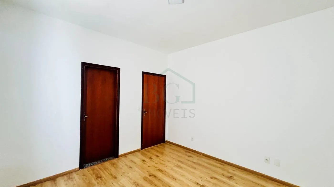 SUÍTE Alugar Casas / Padrão em Poços de Caldas R$ 2.100,00 - Foto 6