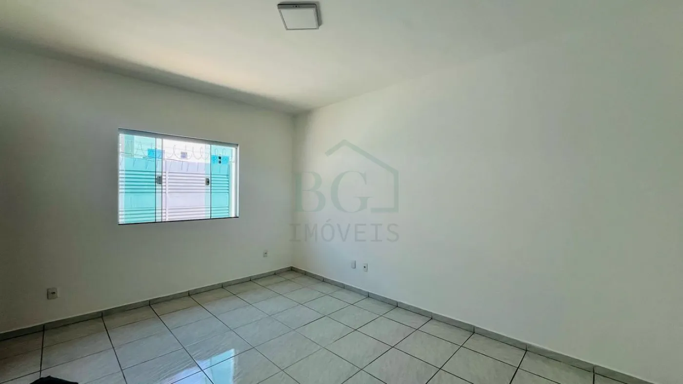 SALA Alugar Casas / Padrão em Poços de Caldas R$ 2.100,00 - Foto 3