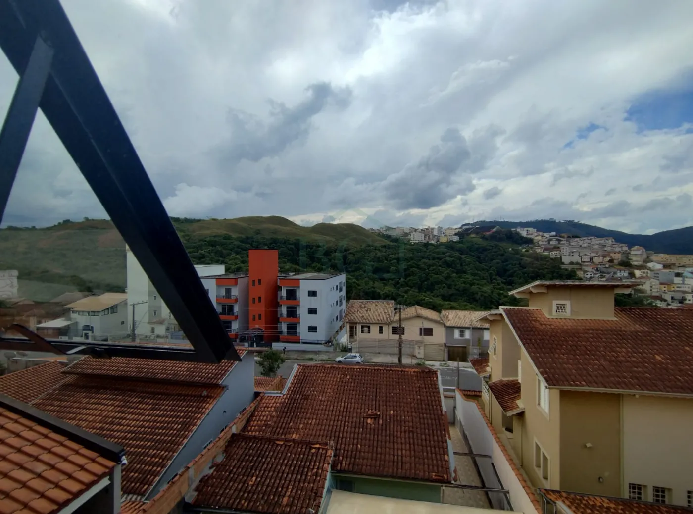 Casa à venda com 3 quartos, 380m² - Foto 14