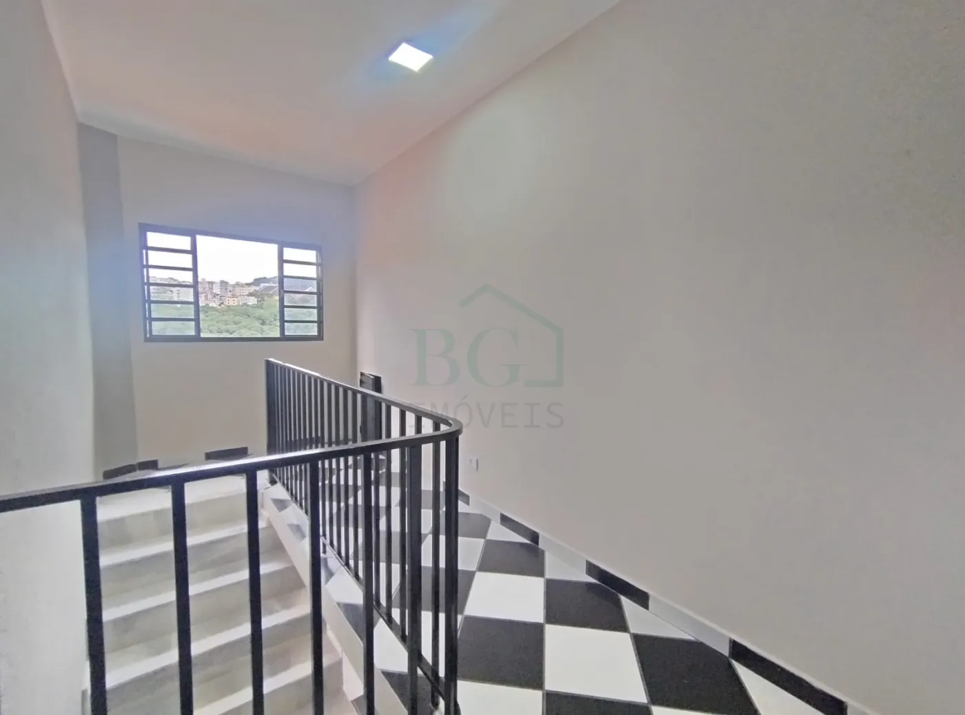 Casa à venda com 3 quartos, 380m² - Foto 22