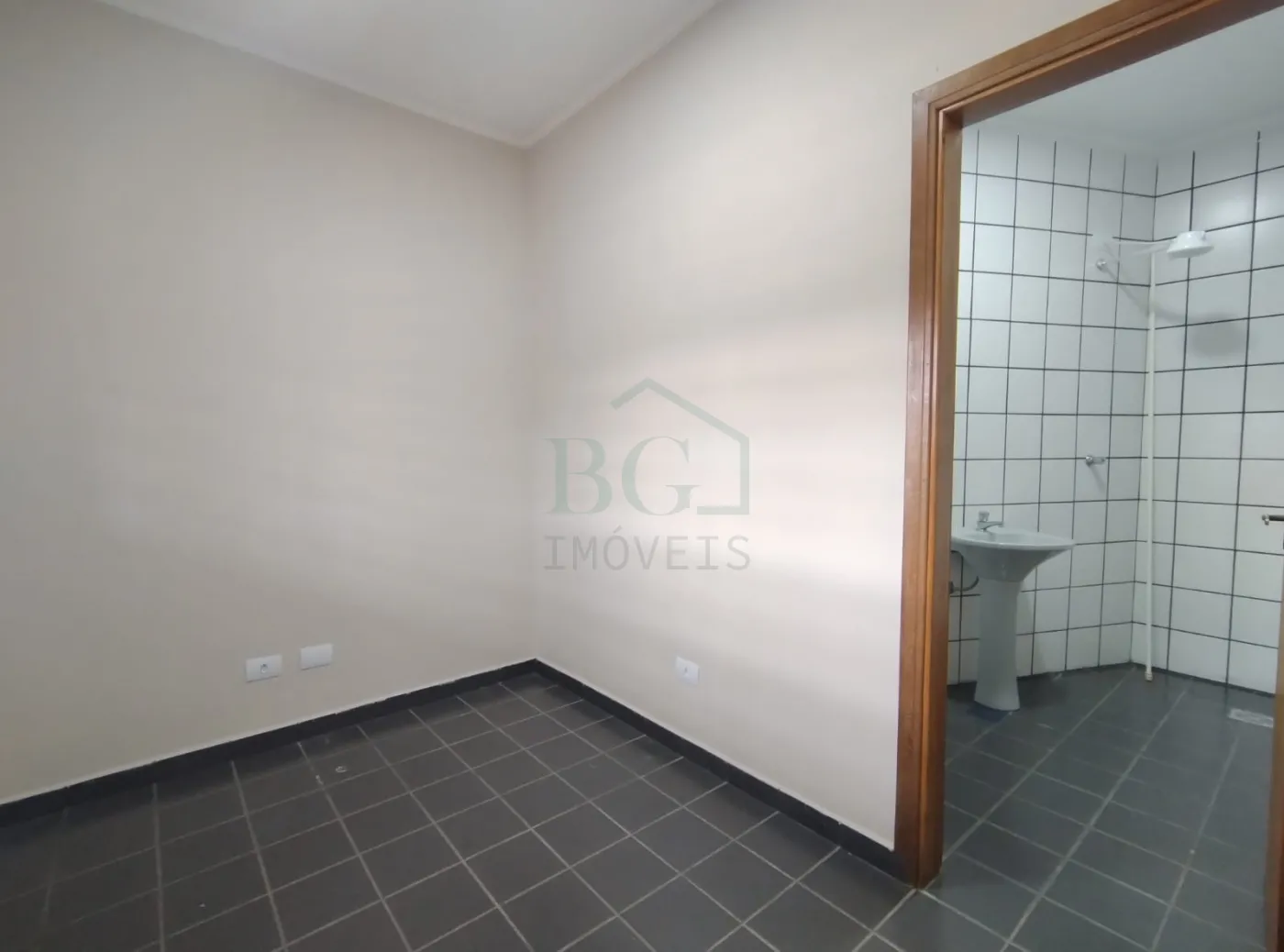 Casa à venda com 3 quartos, 380m² - Foto 26