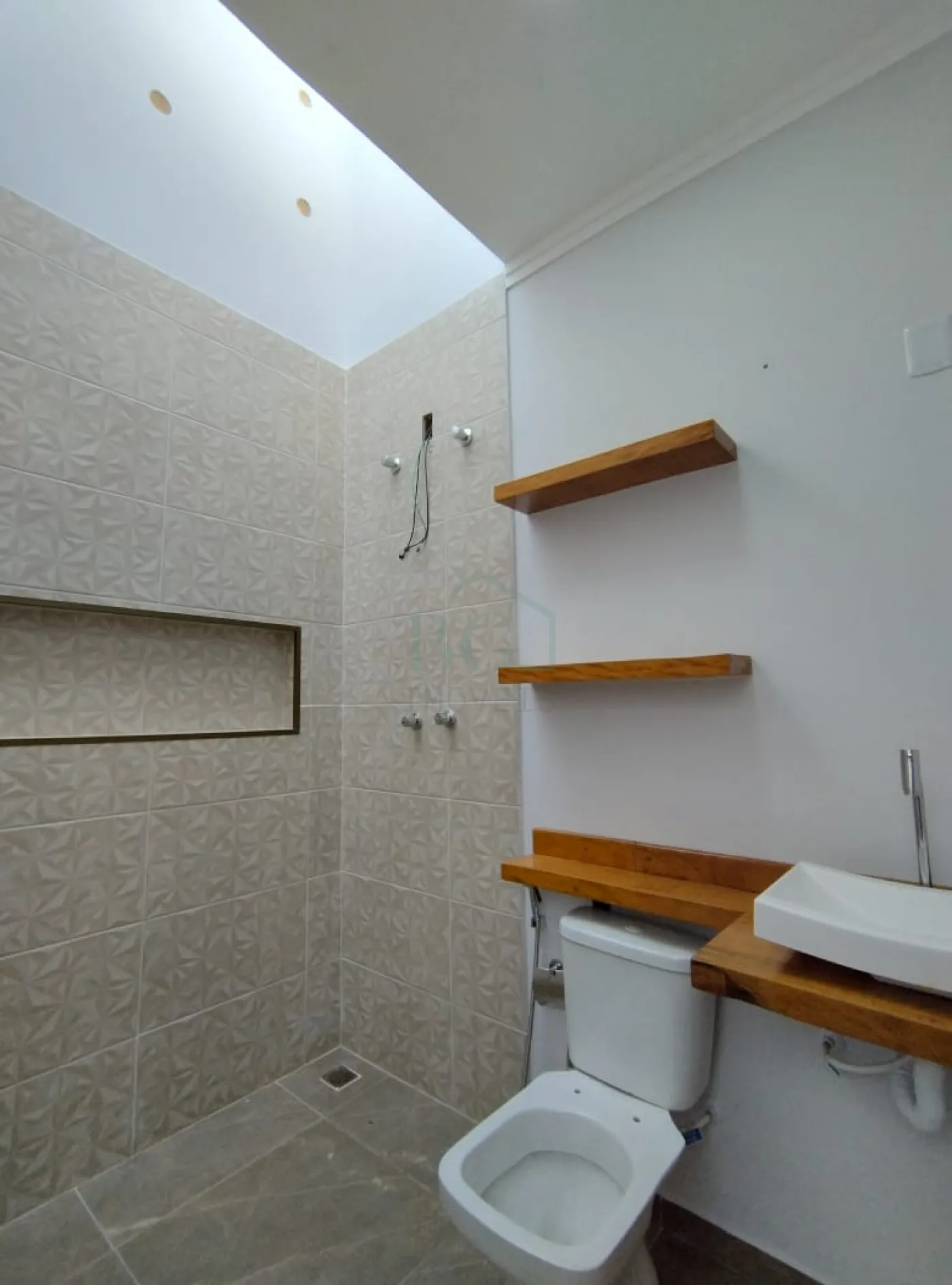 Casa à venda com 2 quartos, 125m² - Foto 16