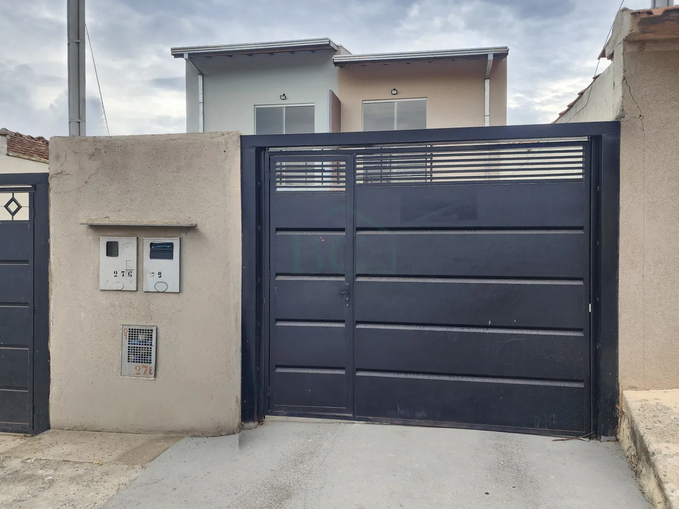 Casa para alugar com 2 quartos, 70m² - Foto 1