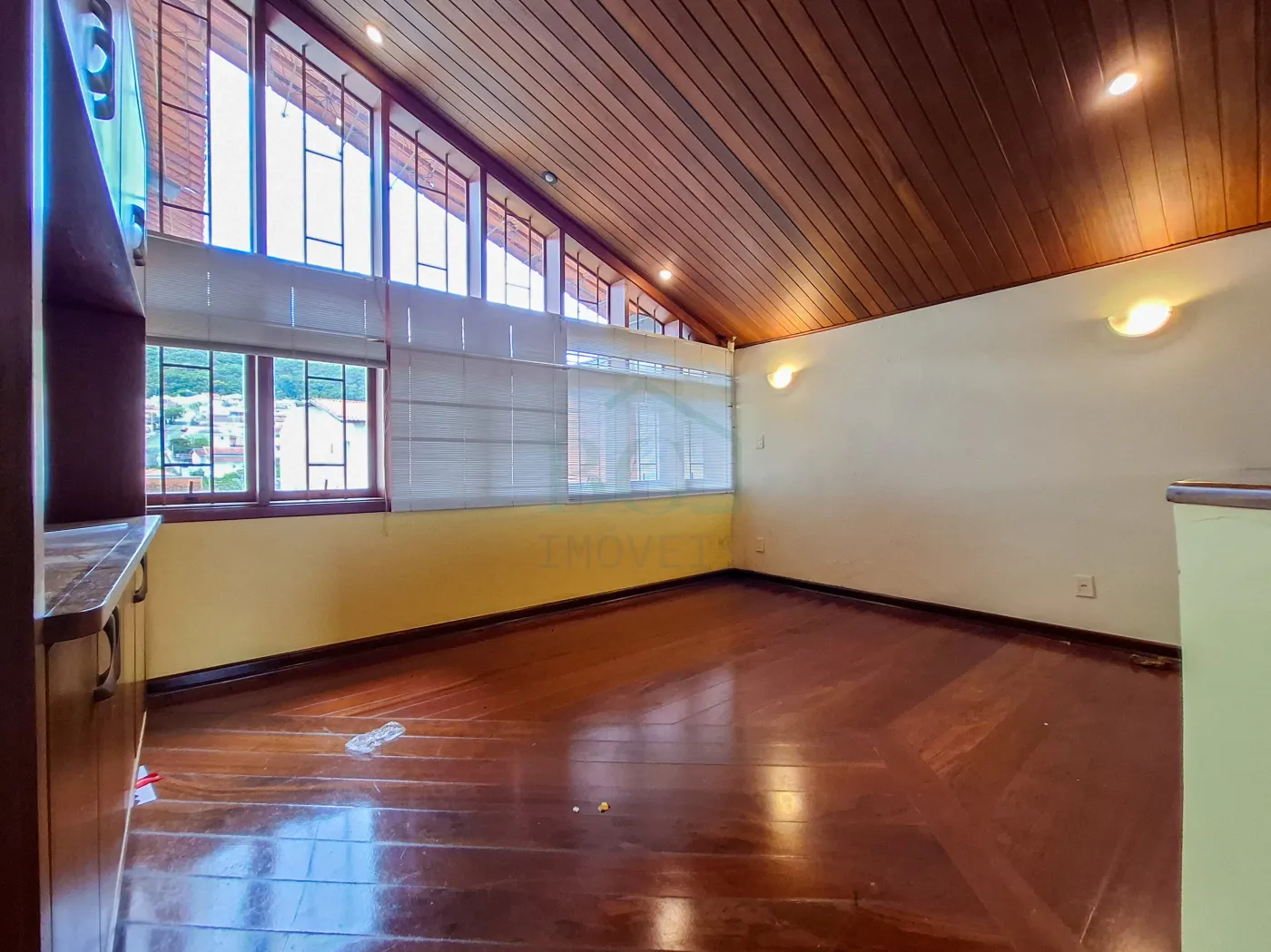 SALA TV Alugar Casas / Padrão em Poços de Caldas R$ 7.000,00 - Foto 7
