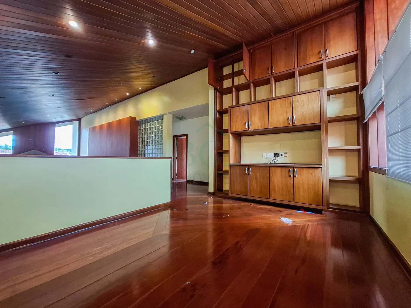 SALA TV Alugar Casas / Padrão em Poços de Caldas R$ 7.000,00 - Foto 8