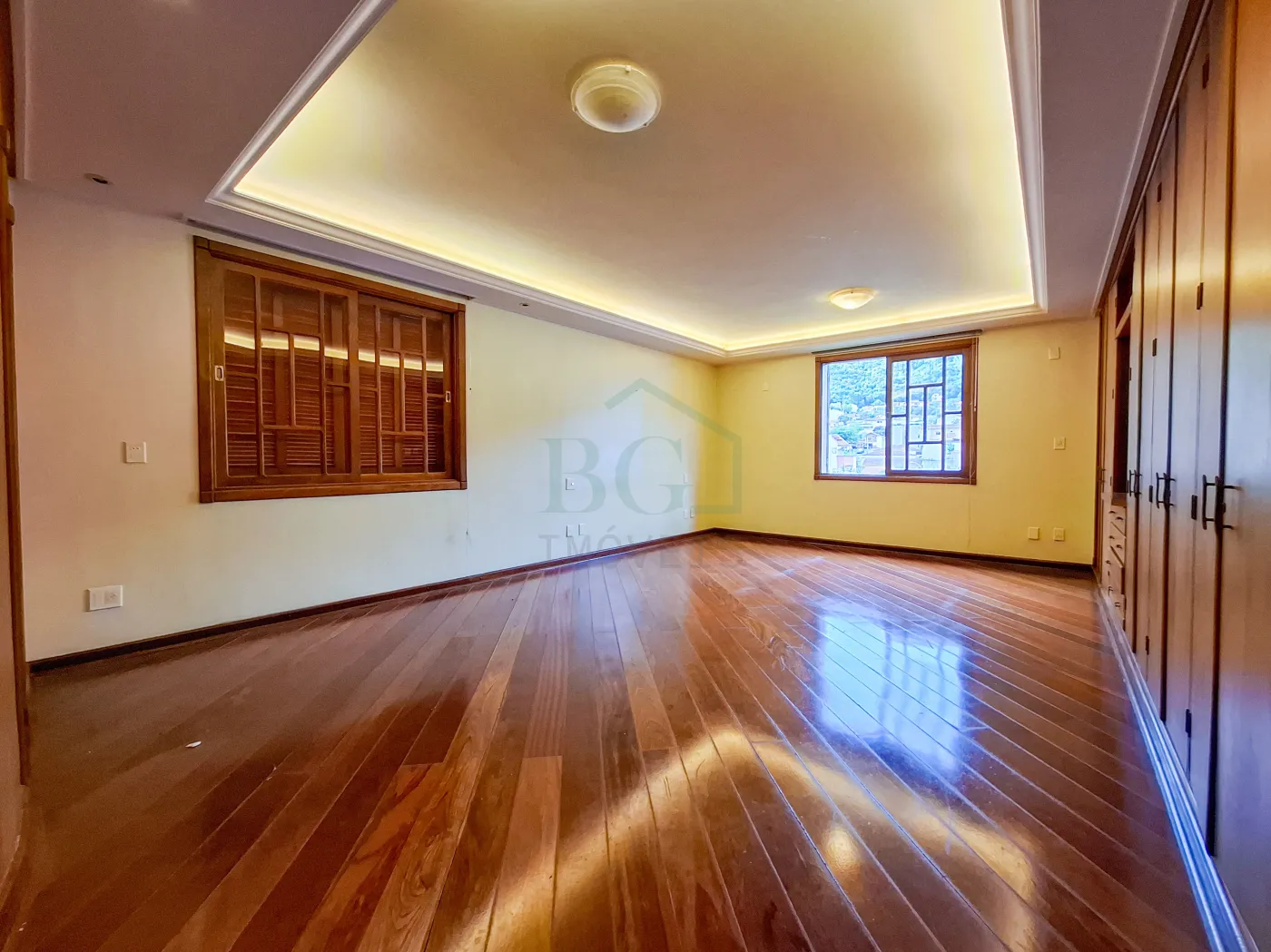 SUITE Alugar Casas / Padrão em Poços de Caldas R$ 7.000,00 - Foto 9