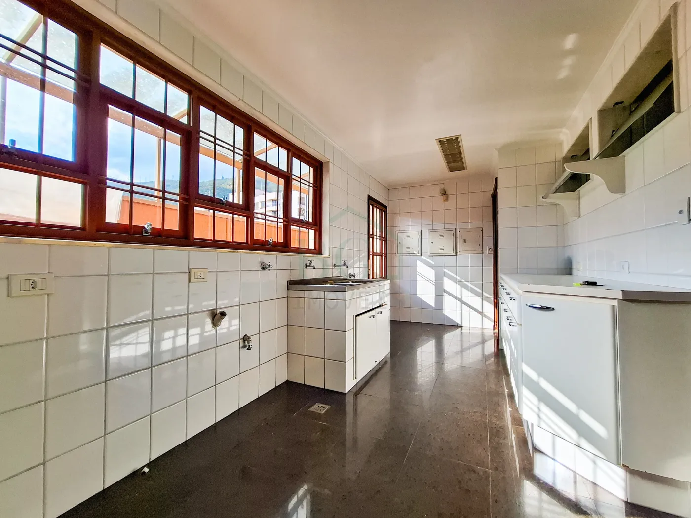AREA DE SERVIÇO Alugar Casas / Padrão em Poços de Caldas R$ 7.000,00 - Foto 30