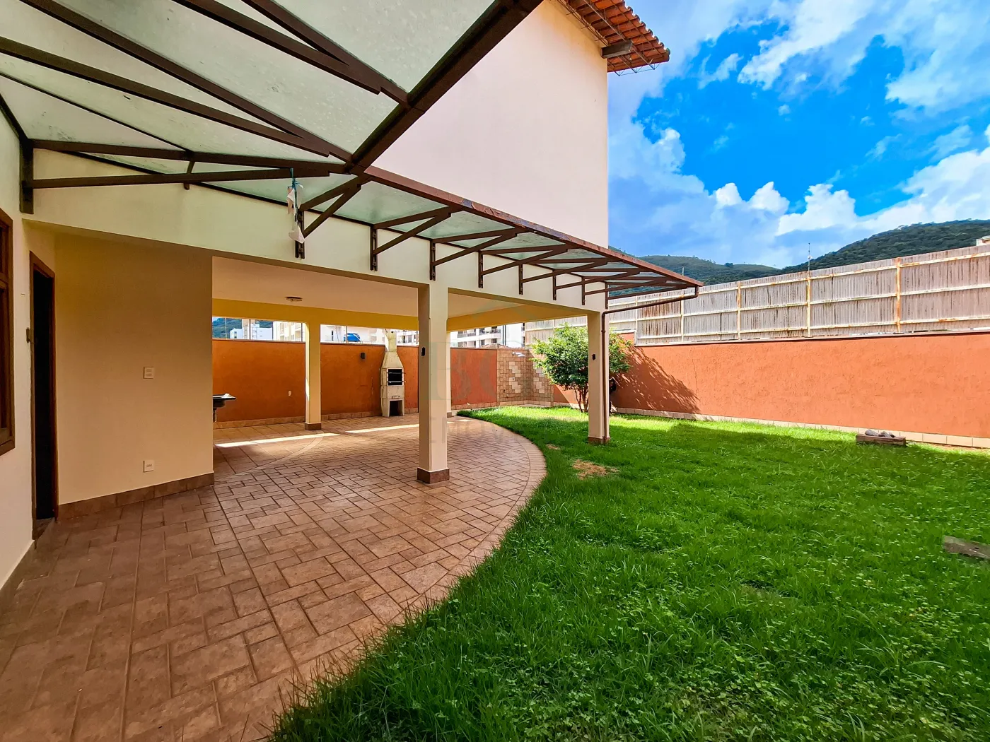 QUINTAL Alugar Casas / Padrão em Poços de Caldas R$ 7.000,00 - Foto 35