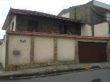 Alugar Casas / Padrão em Poços de Caldas. apenas R$ 3.500,00