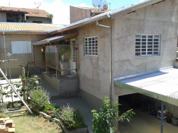 Alugar Casas / Padrão em Poços de Caldas. apenas R$ 250.000,00