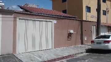 Alugar Casas / Padrão em Poços de Caldas. apenas R$ 600.000,00