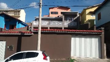 Alugar Casas / Padrão em Poços de Caldas. apenas R$ 450.000,00