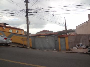 Alugar Apartamentos / Padrão em Poços de Caldas. apenas R$ 650,00