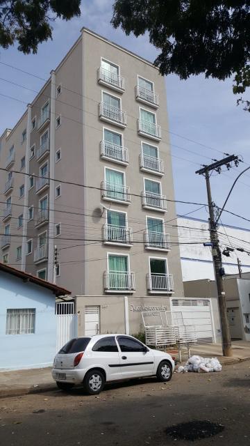 Alugar Apartamentos / Padrão em Poços de Caldas. apenas R$ 1.000,00