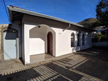 Alugar Casas / Padrão em Poços de Caldas. apenas R$ 1.350.000,00
