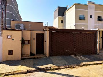 Alugar Casas / Padrão em Poços de Caldas. apenas R$ 530.000,00
