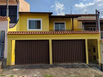 Alugar Casas / Padrão em Poços de Caldas. apenas R$ 370.000,00