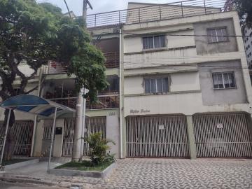 Alugar Apartamentos / Padrão em Poços de Caldas. apenas R$ 220.000,00