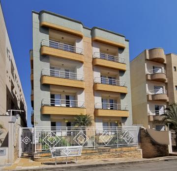 Alugar Apartamentos / Flat em Poços de Caldas. apenas R$ 750,00