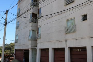 Alugar Apartamentos / Padrão em Poços de Caldas. apenas R$ 200.000,00