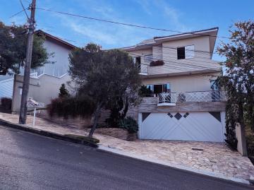 Alugar Casas / Padrão em Poços de Caldas. apenas R$ 6.000,00