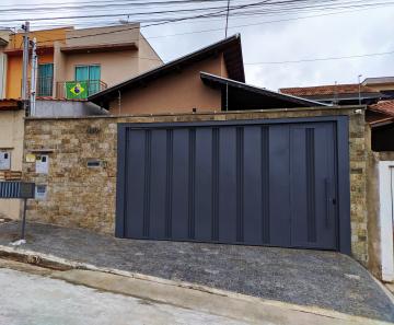 Alugar Casas / Padrão em Poços de Caldas. apenas R$ 1.000,00