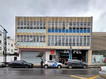 Alugar Comercial / Sala Comercial em Poços de Caldas. apenas R$ 3.500,00