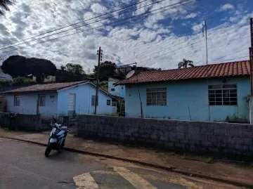 Alugar Casas / Padrão em Poços de Caldas. apenas R$ 400.000,00