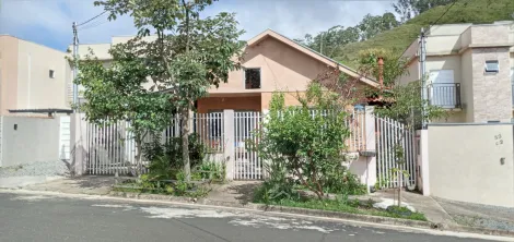 Alugar Casas / Padrão em Poços de Caldas. apenas R$ 480.000,00