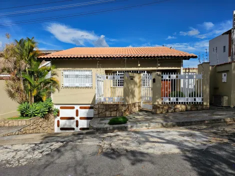 Alugar Casas / Padrão em Poços de Caldas. apenas R$ 1.100.000,00