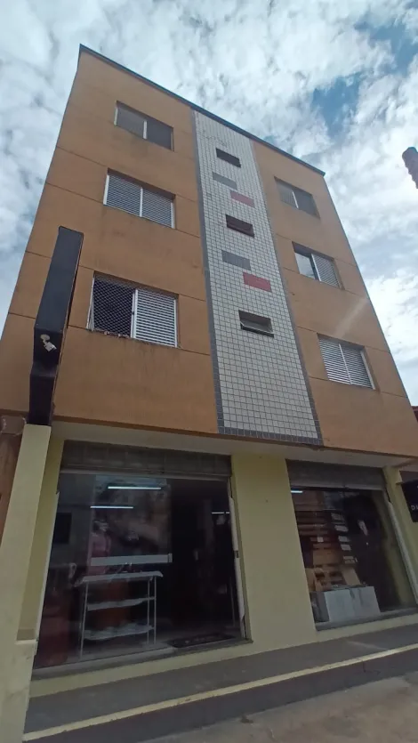 Alugar Apartamentos / Padrão em Poços de Caldas. apenas R$ 350.000,00