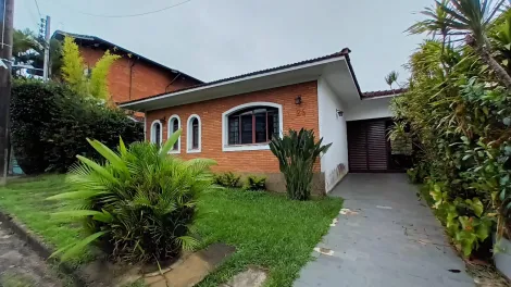 Alugar Casas / Padrão em Poços de Caldas. apenas R$ 770.000,00